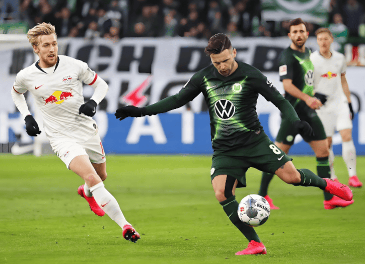 开云电竞平台-沃尔夫斯堡客场抢分坚定信心实力拼搏  第2张