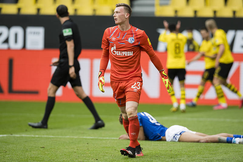 kaiyun电竞-沙尔克客场失分，排名再度下滑！的简单介绍  第2张