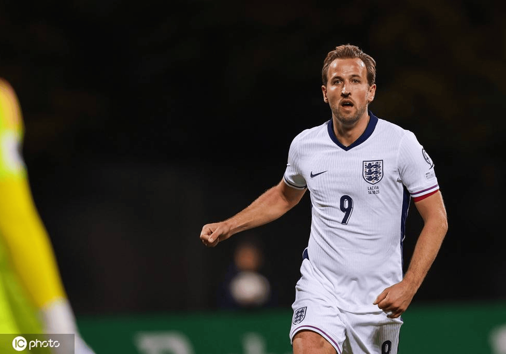 开云电竞官网-关于摩尔多瓦主场不敌英格兰，凯恩梅开二度力挽狂澜的信息  第2张